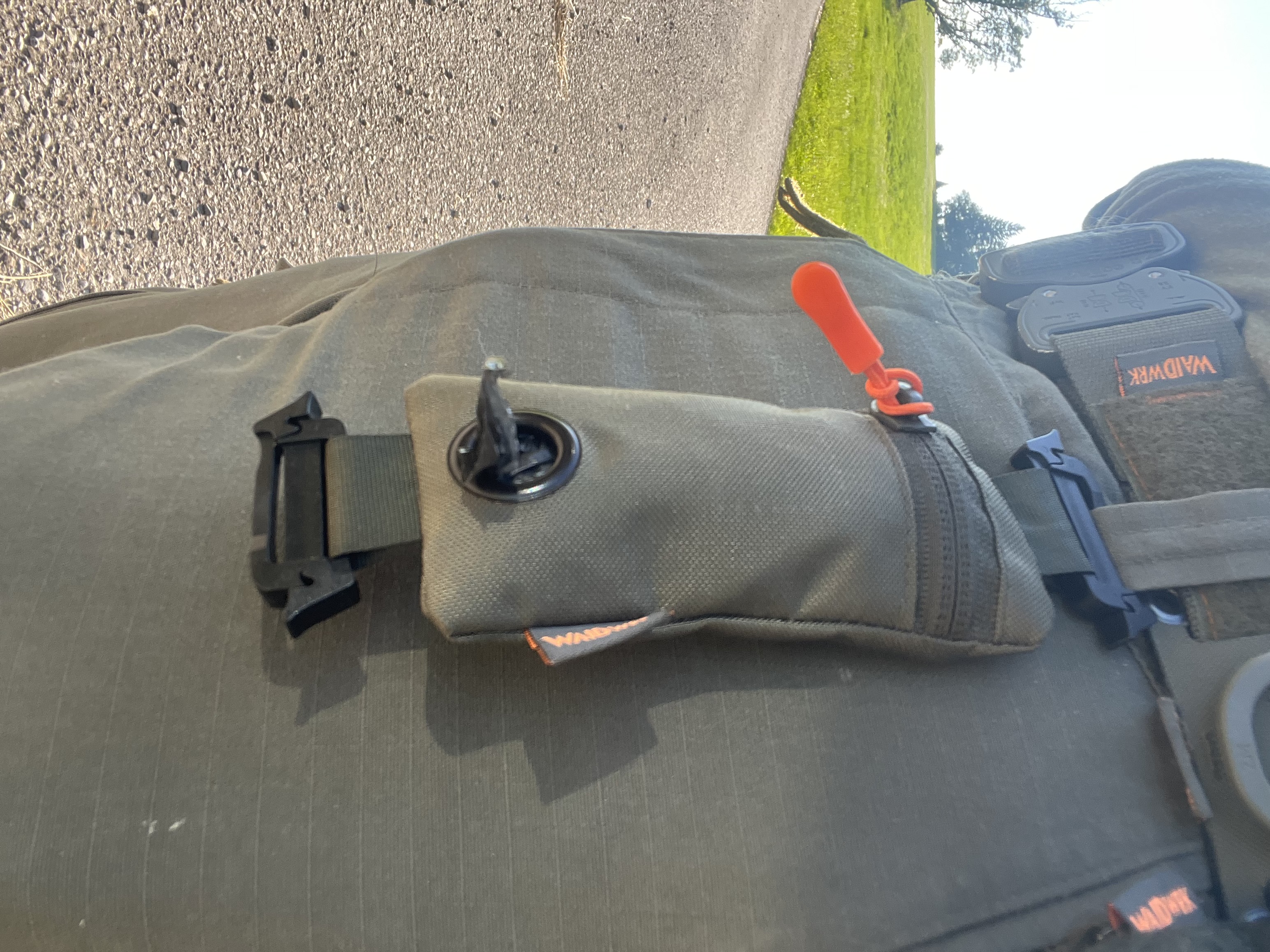 Kackbeutelhalter ZIP POO